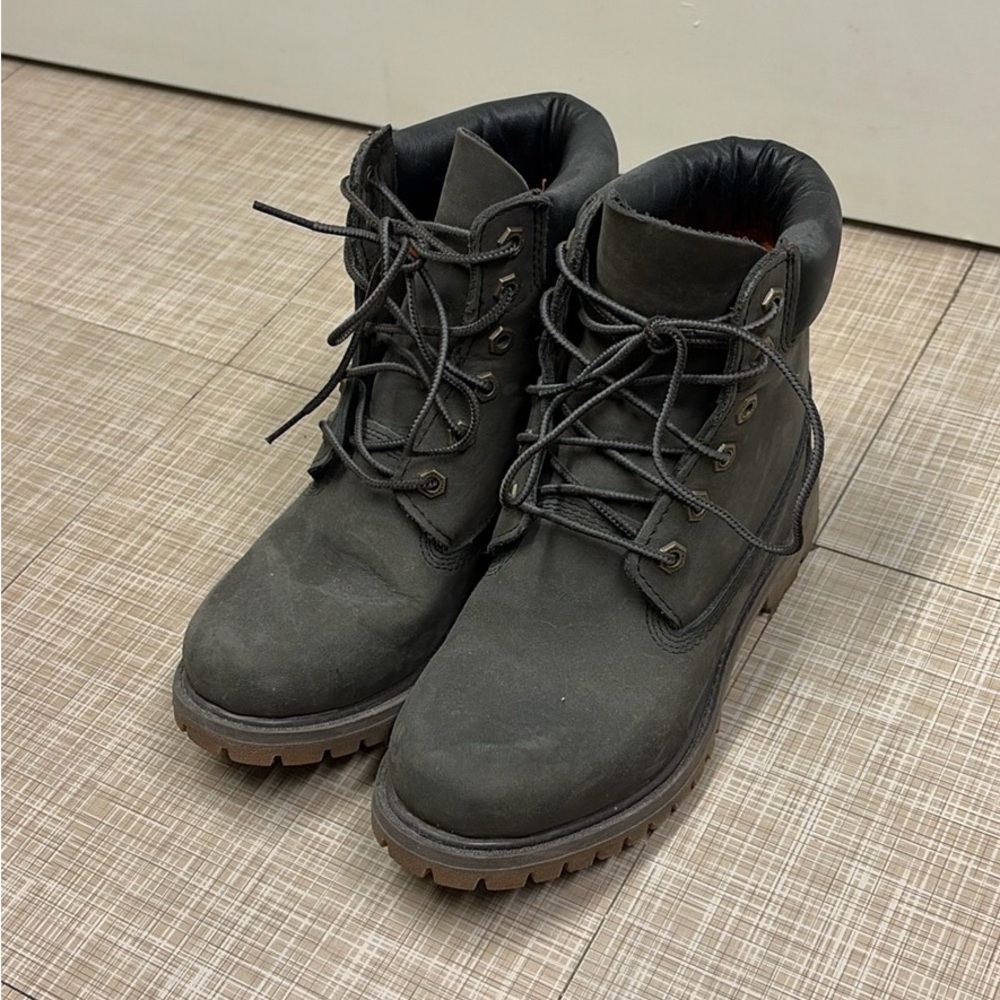 Women’s Black Timberland Boots